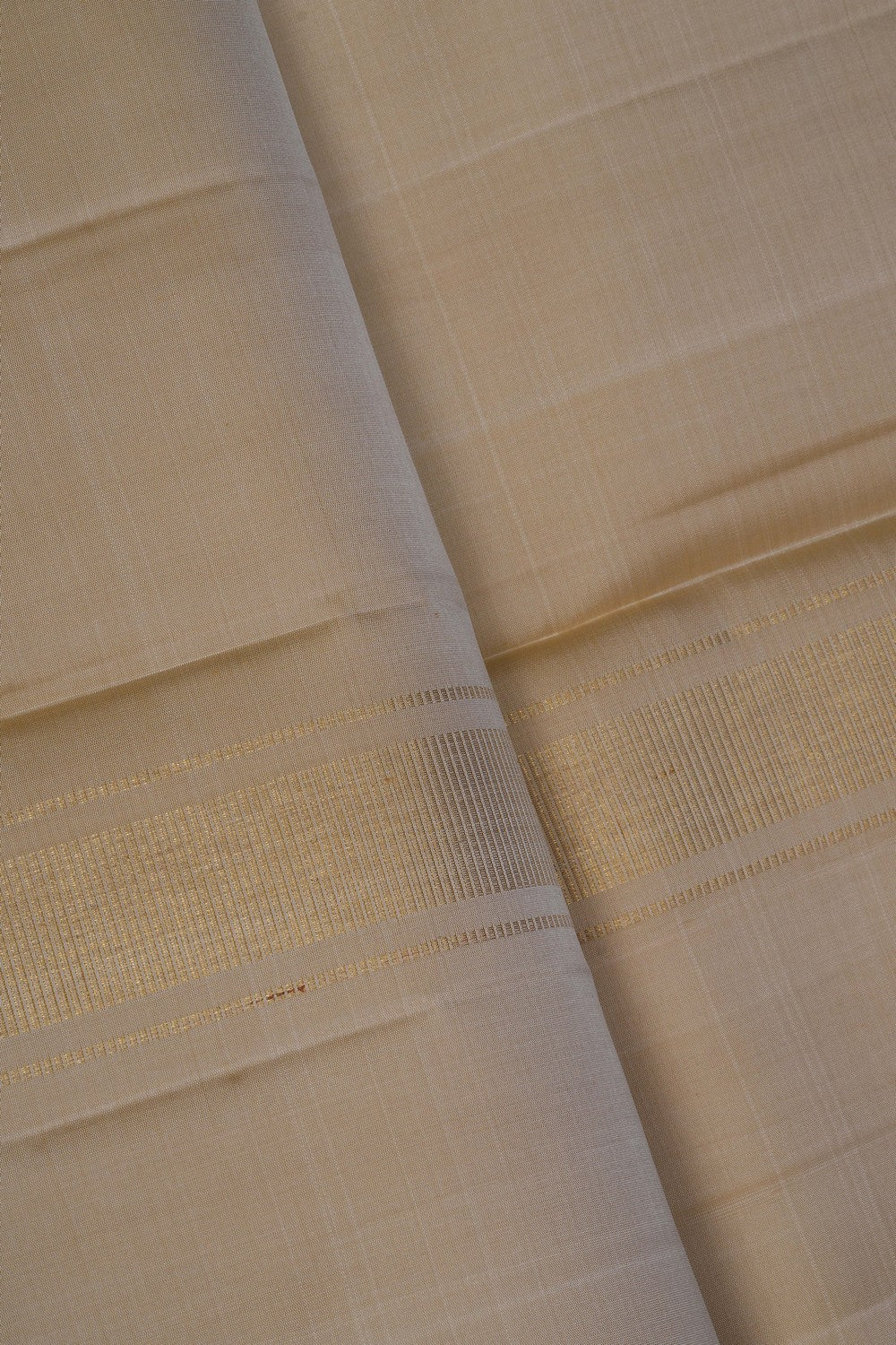 Image of Kanchi Silk Traditional Dhoti With Kanduva (8 X 4)