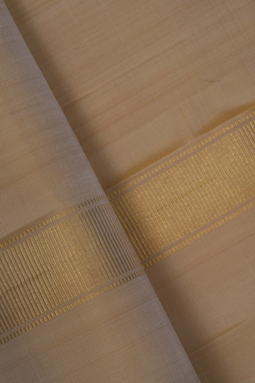 Image of Kanchi Silk Traditional Dhoti With Kanduva (8 X 4)