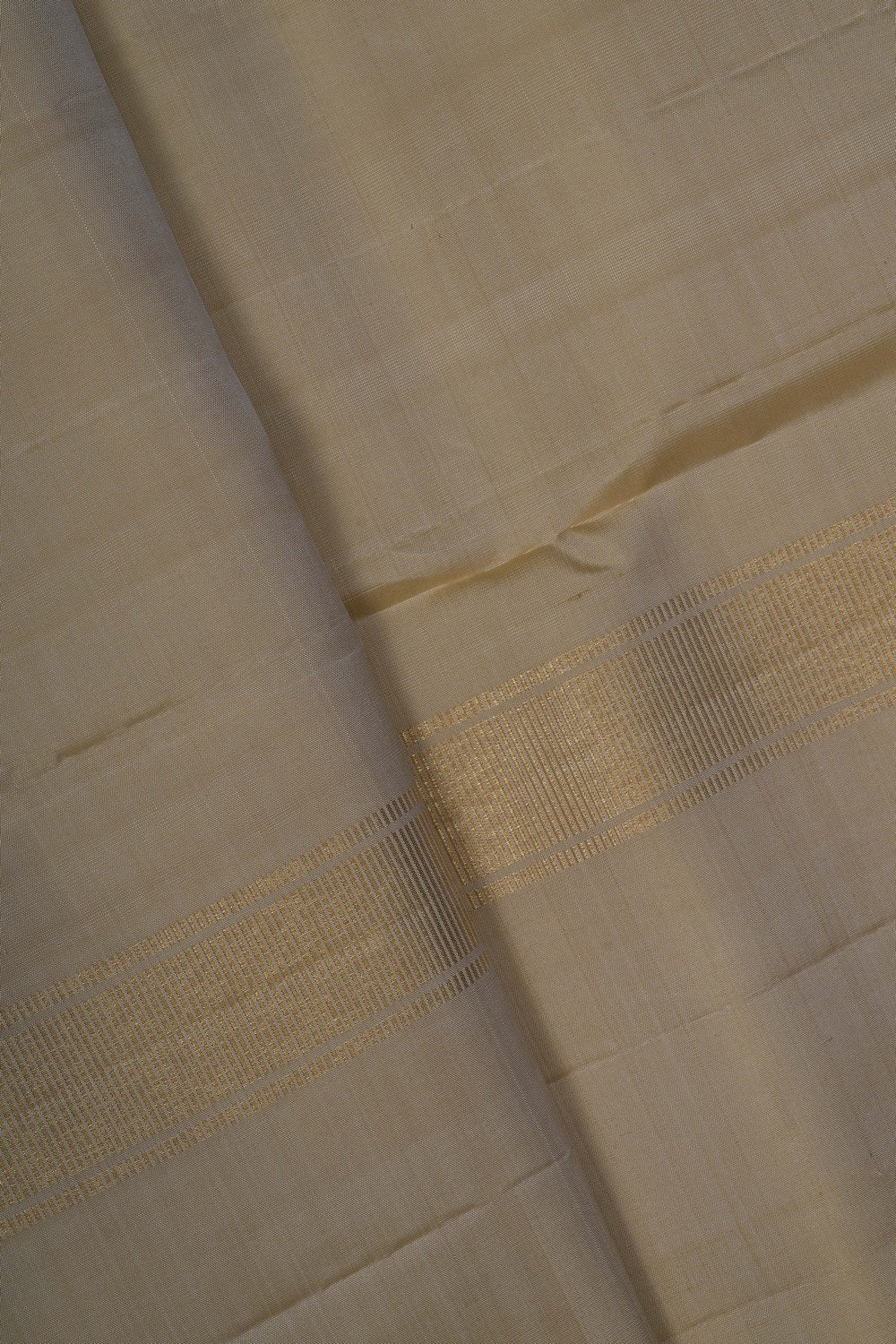 Image of Kanchi Silk Traditional Dhoti With Kanduva (8 X 4)