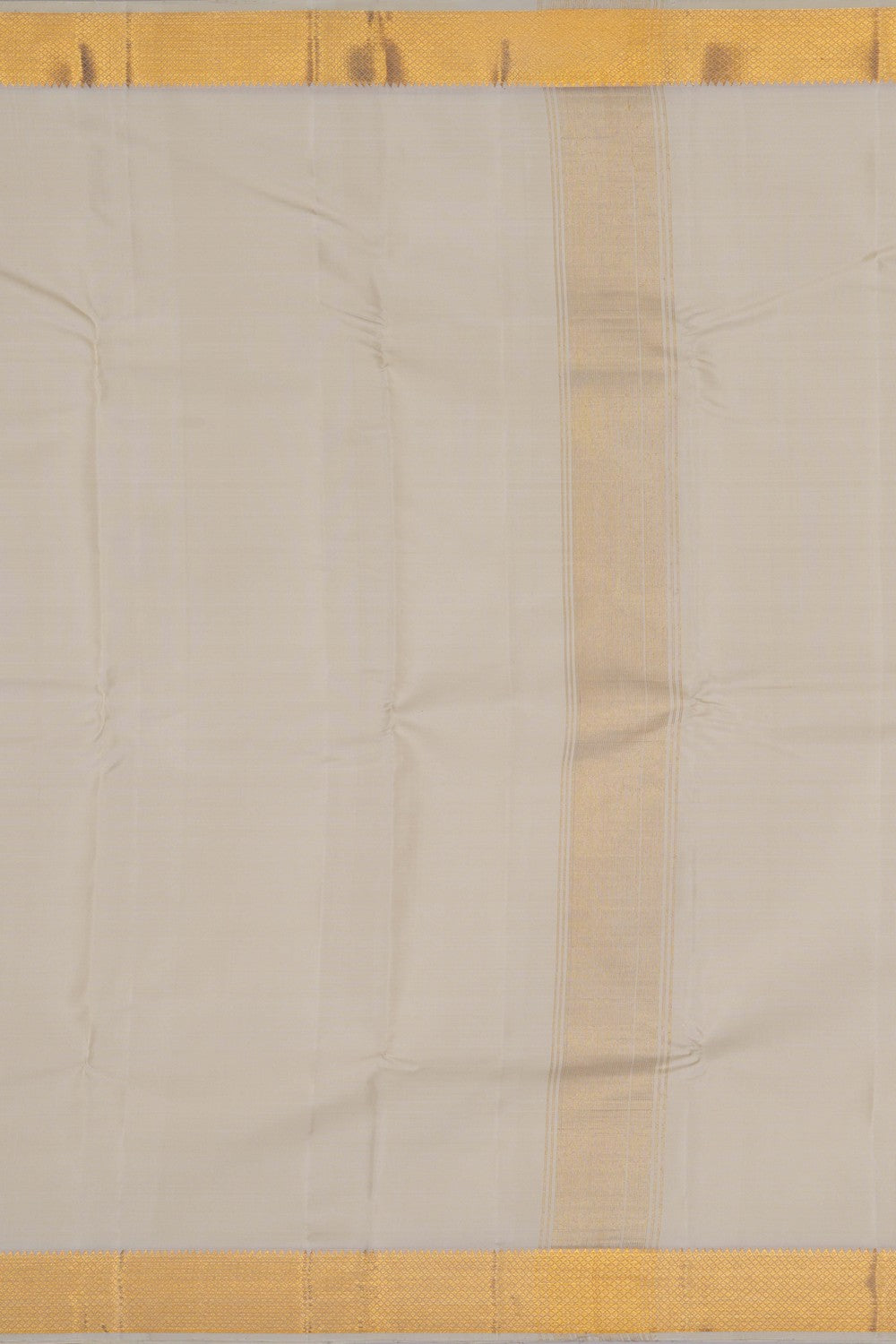 Image of Kanchi Silk Off-White Traditional Dhoti With Kanduva (8 X 4)
