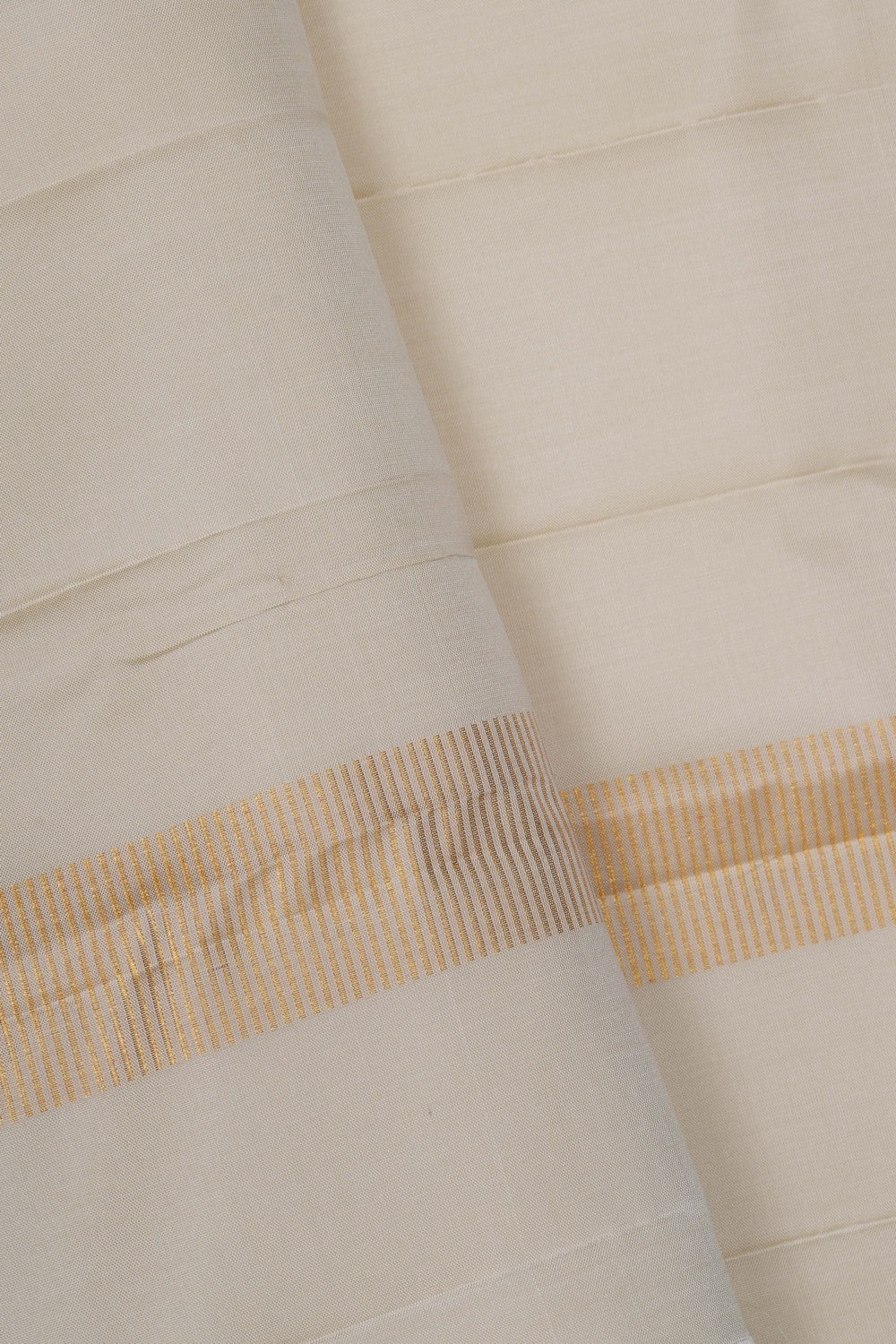 Image of Kanchi Silk Off-White Traditional Dhoti With Kanduva (8 X 4)