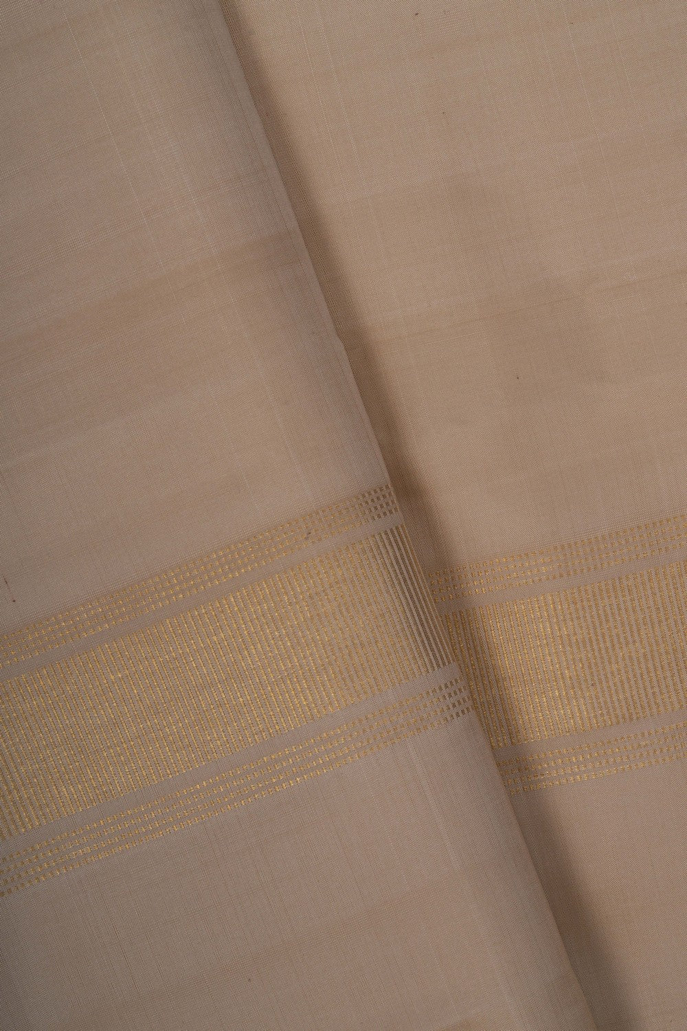 Image of Kanchi Silk Traditional Dhoti With Kanduva (8 X 4)