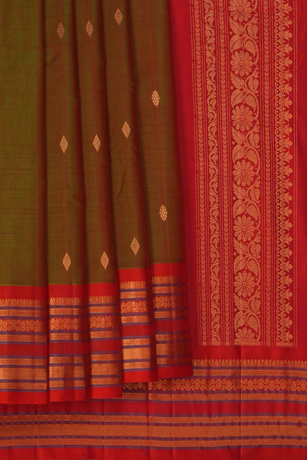 Image of Gadwal Silk Green Saree