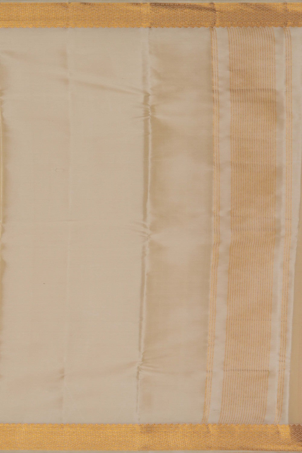 Image of Kanchi Silk Traditional Dhoti With Kanduva (8 X 4)
