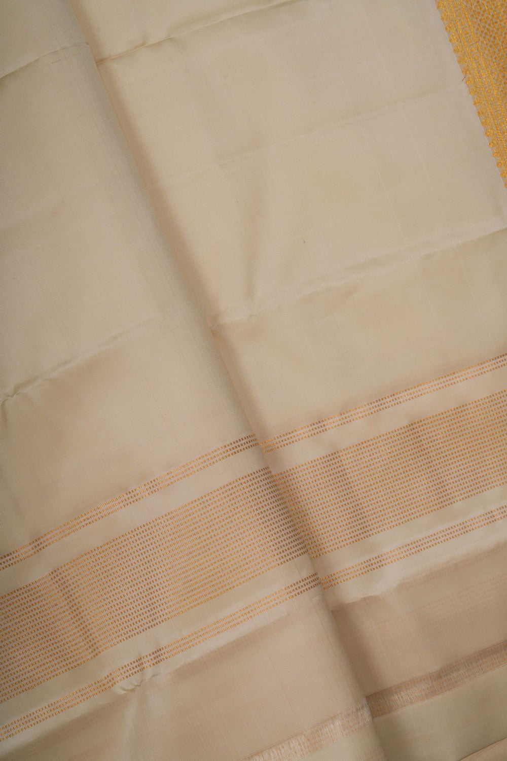 Image of Kanchi Silk Traditional Dhoti With Kanduva (8 X 4)