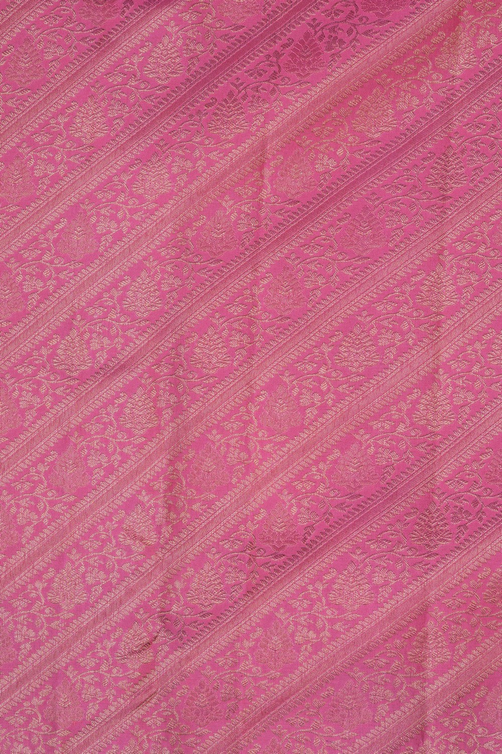 Image of Kanchipattu Tissue Pink Saree