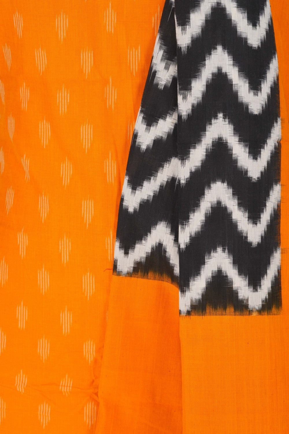 Image of Unstitched Suit Set Fabric (2 Pcs Set)