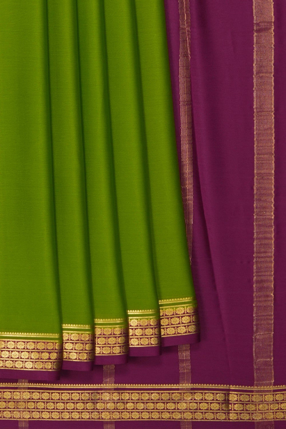 Image of Binny Crepe Green Saree