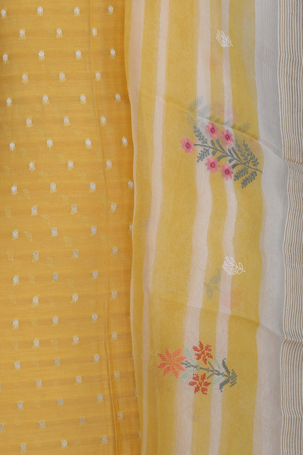 Image of Unstitched Suit Set Fabric (3 Pcs Set)