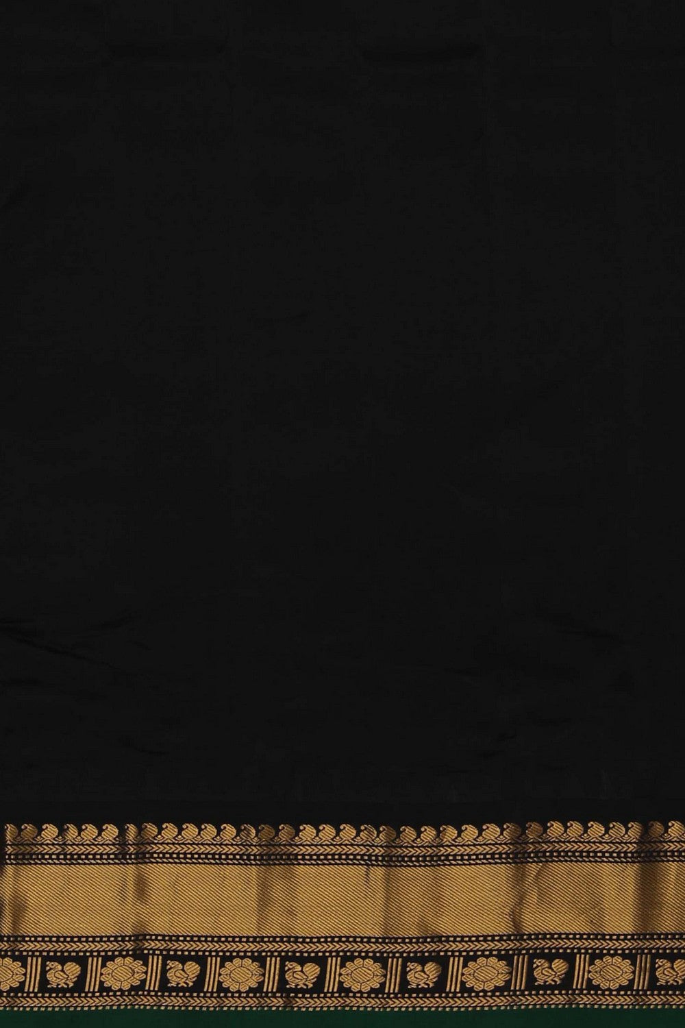 Image of Gadwal Silk Off-White Saree