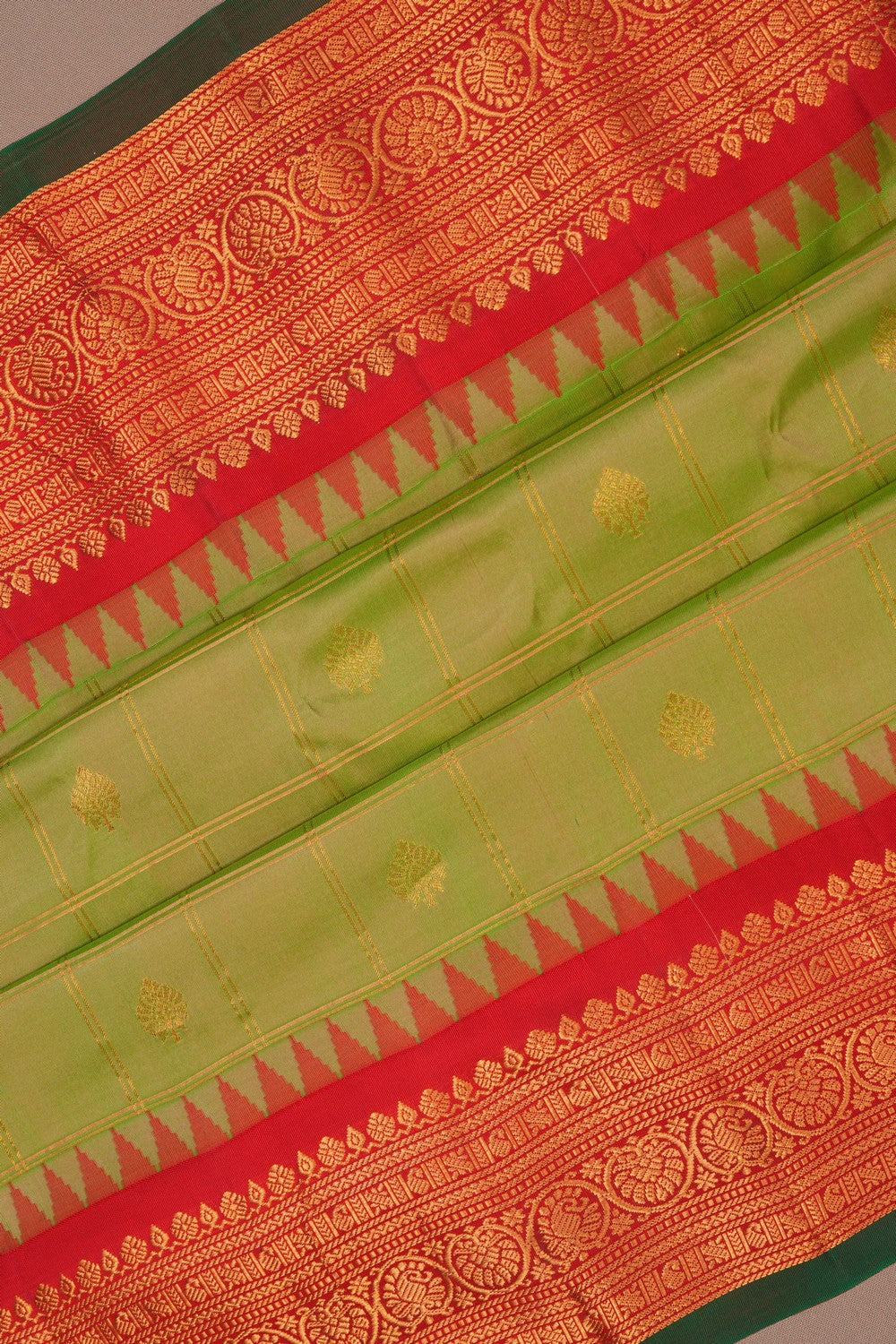 Image of Gadwal Silk Green Saree