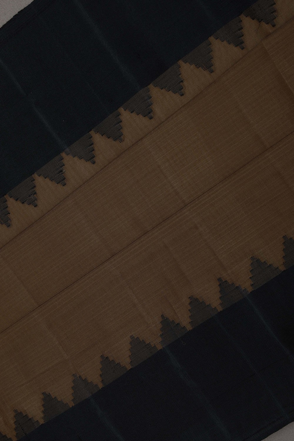 Image of Gadwal Cotton Silk Beige Saree