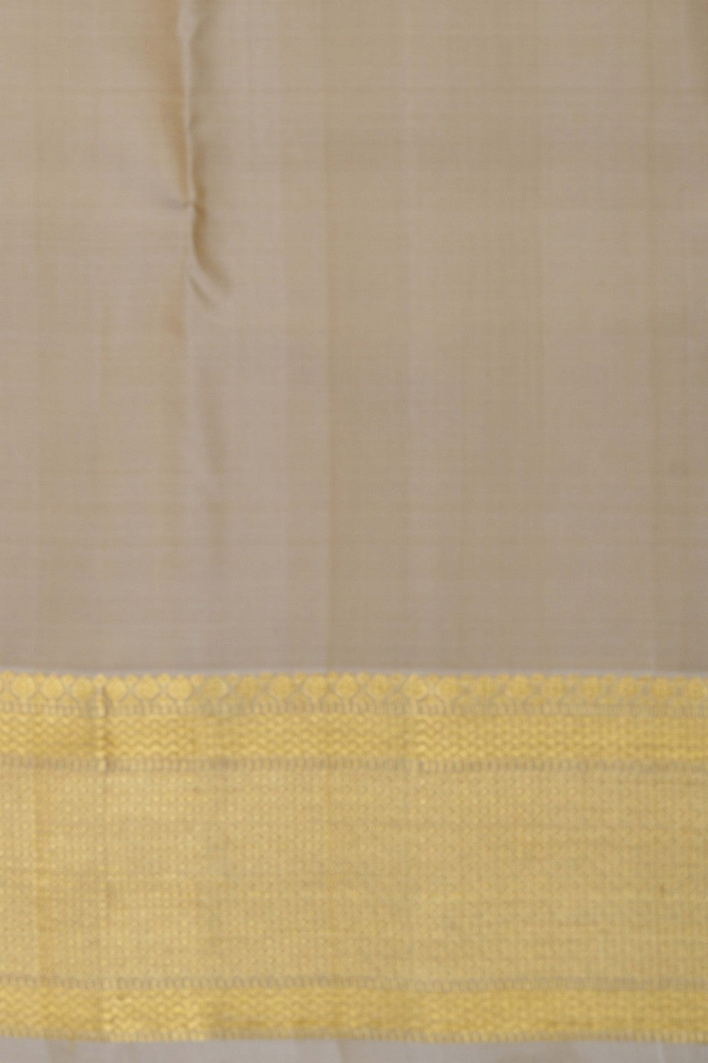 Image of Arani Silk Dhoti With Kanduva (8 X 4) 3 PCS Set