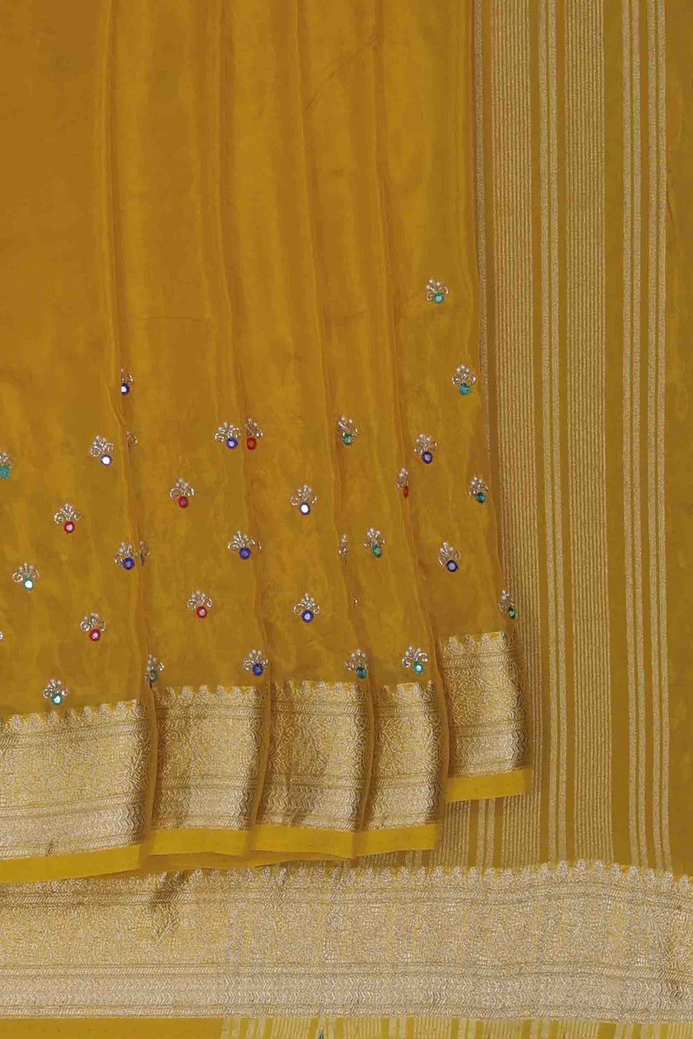 Image of Exquisite Yellow Shimmering Silk Saree