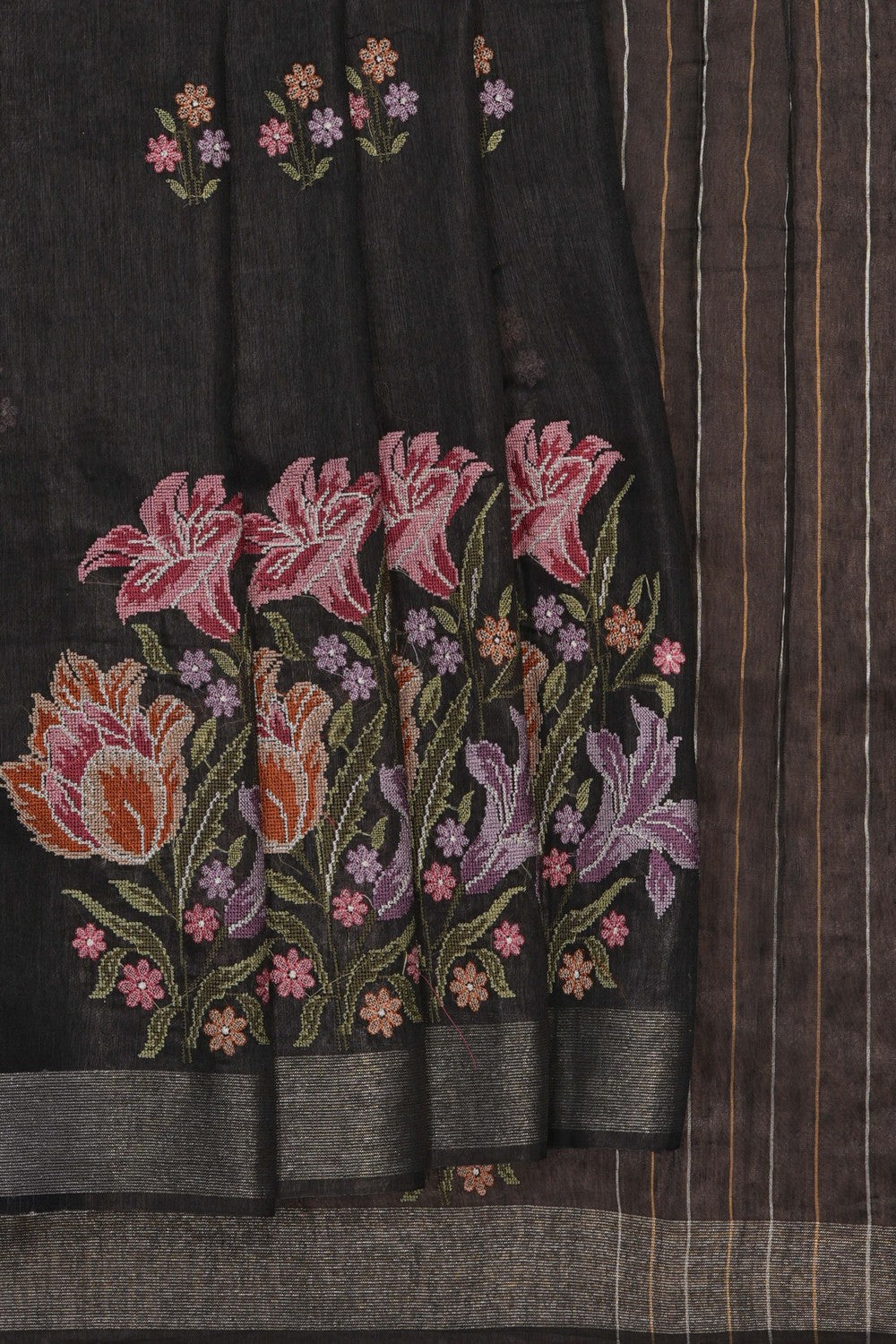 Image of A Beautiful Embroidered Linen Saree