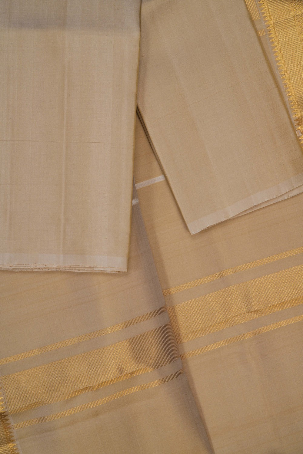 Image of Venkatagiri Silk Dhoti With Kanduva (8 X 4) 3 PCS Set