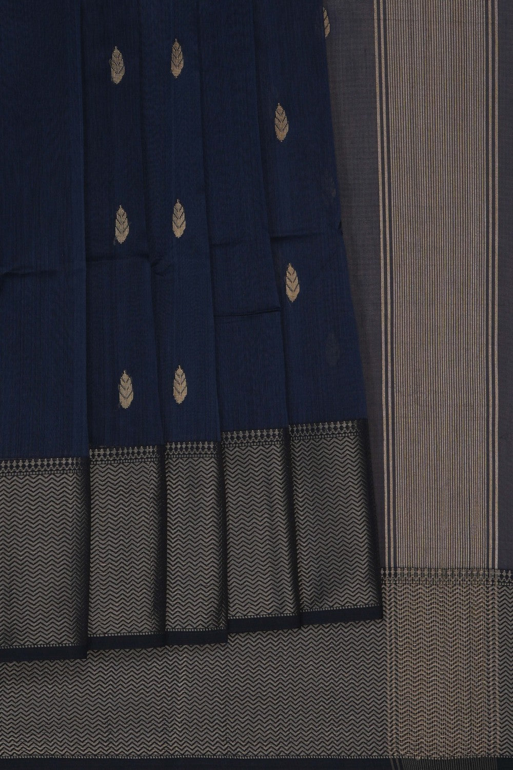 Image of Grey Maheshwari Silk Cotton Saree