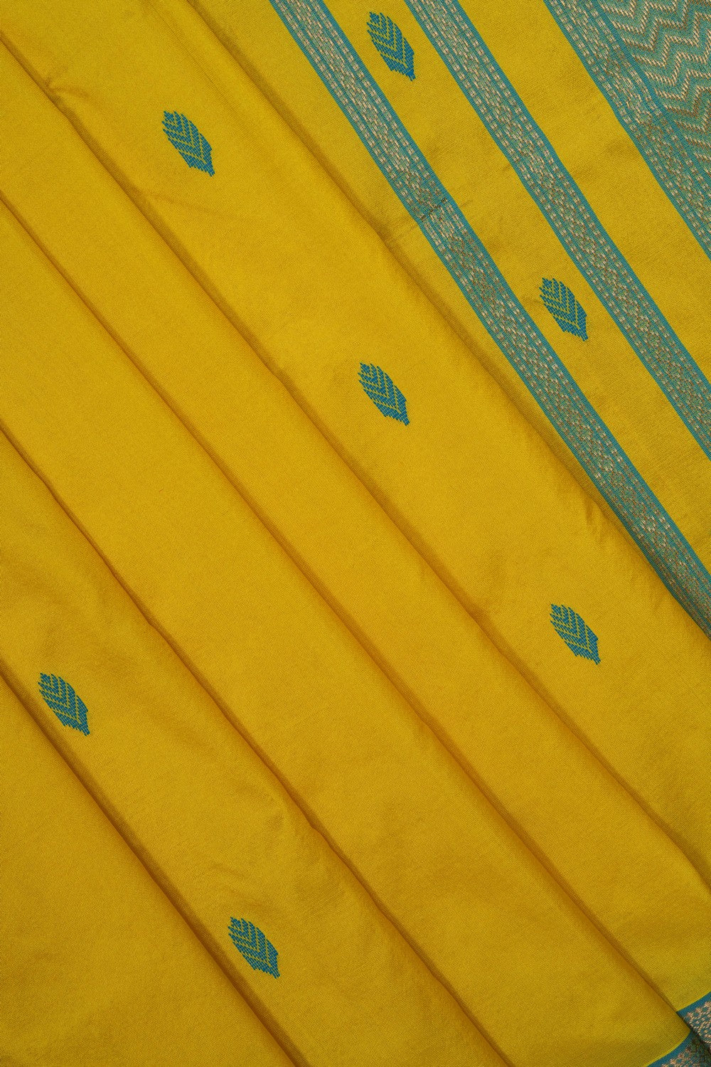 Image of Yellow Maheshwari Silk Saree