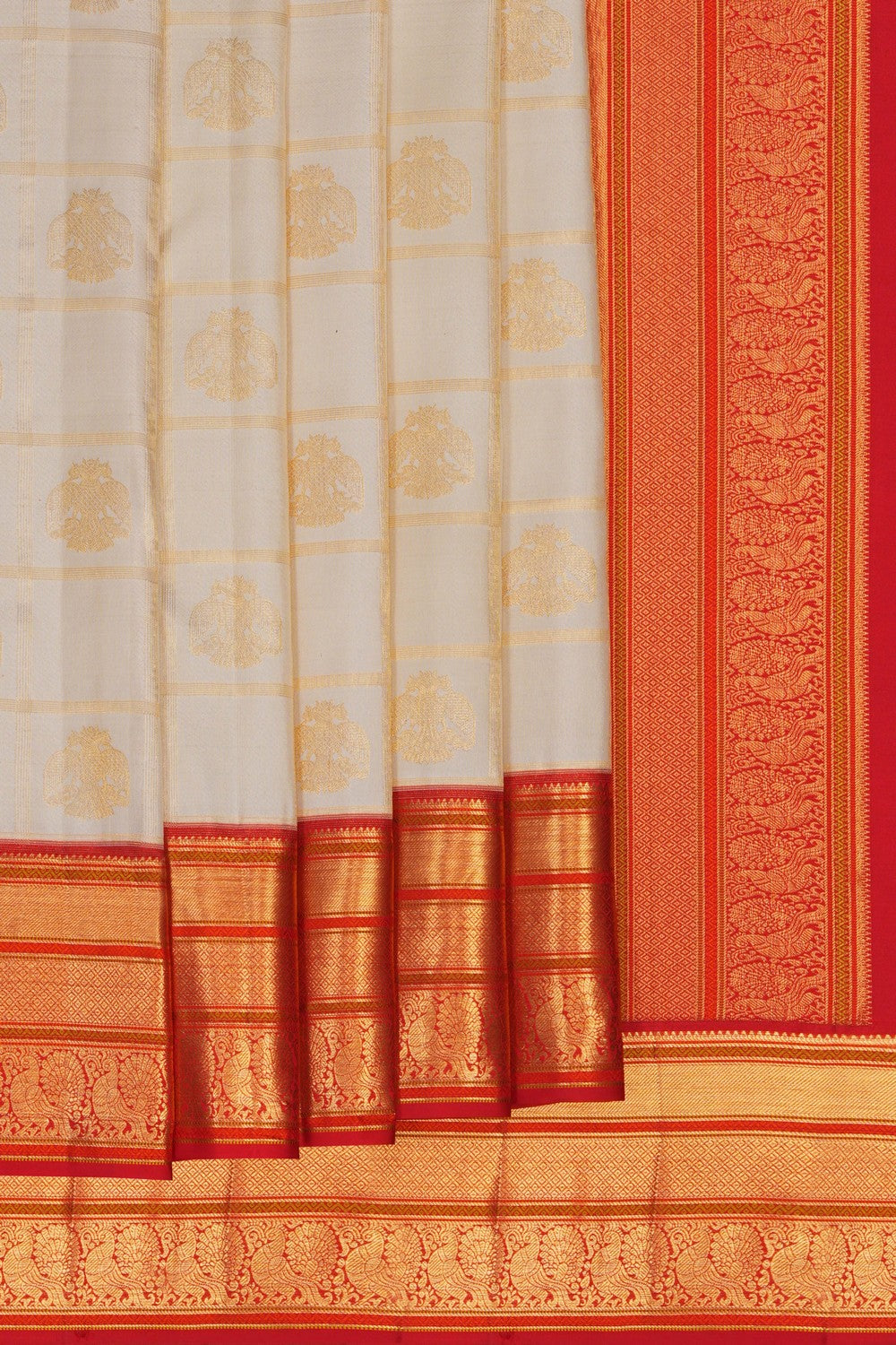 Image of Off-White Kanchipattu Saree