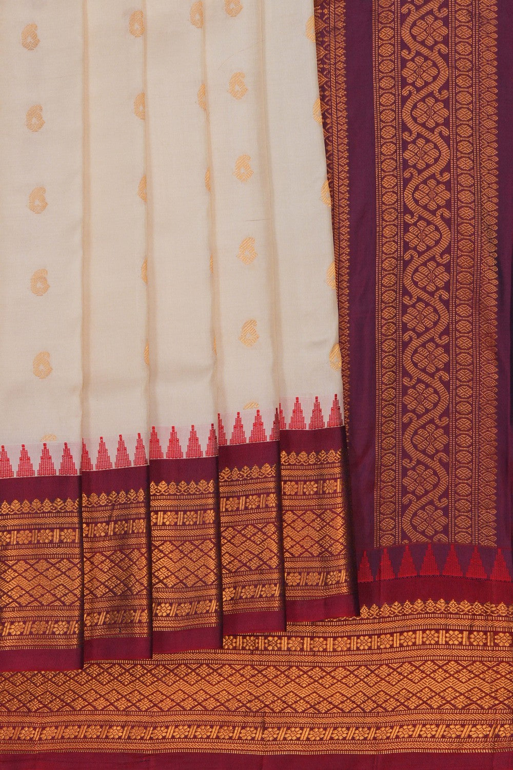 Image of Cream Gadwal Silk Saree