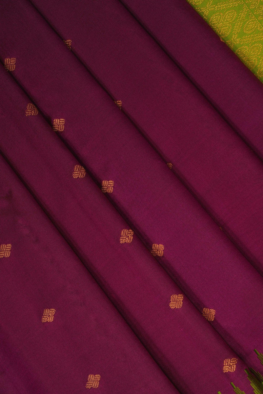 Image of Gadwal Silk Magenta Saree