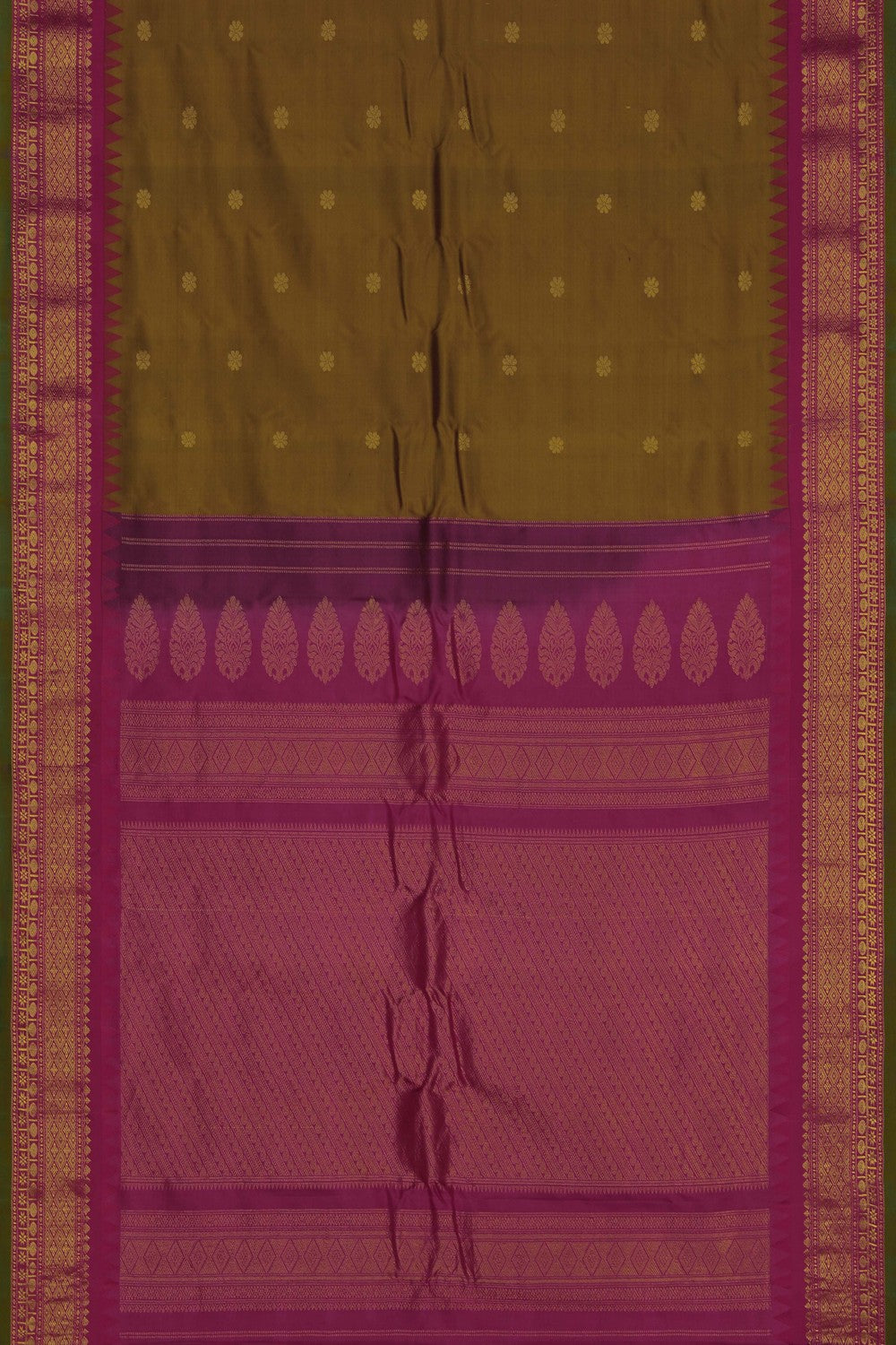 Image of Gadwal Silk Moss Green Saree