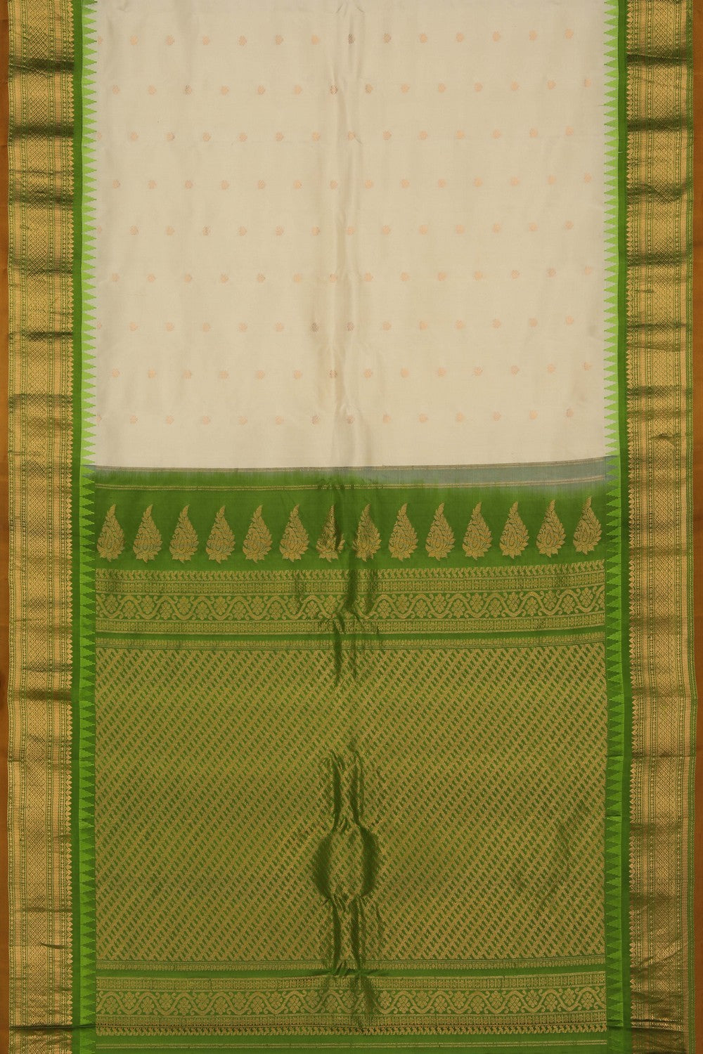 Image of Cream Gadwal Silk Saree