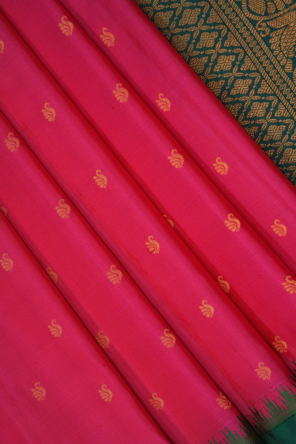 Image of Pink Gadwal Silk Saree