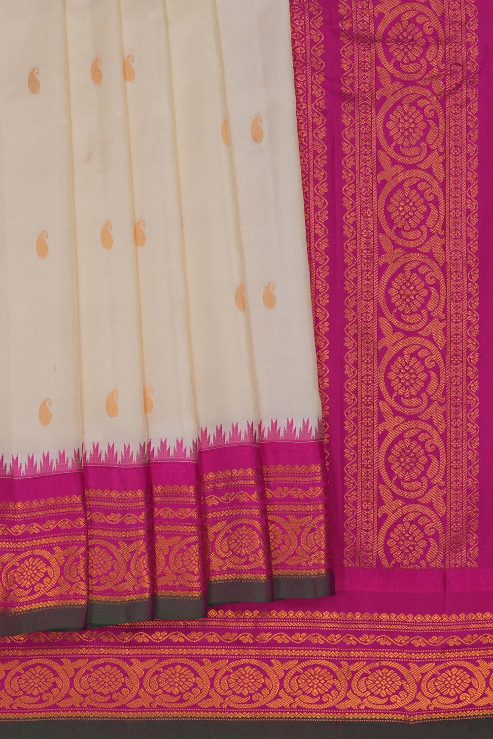 Image of Cream Gadwal Silk Saree