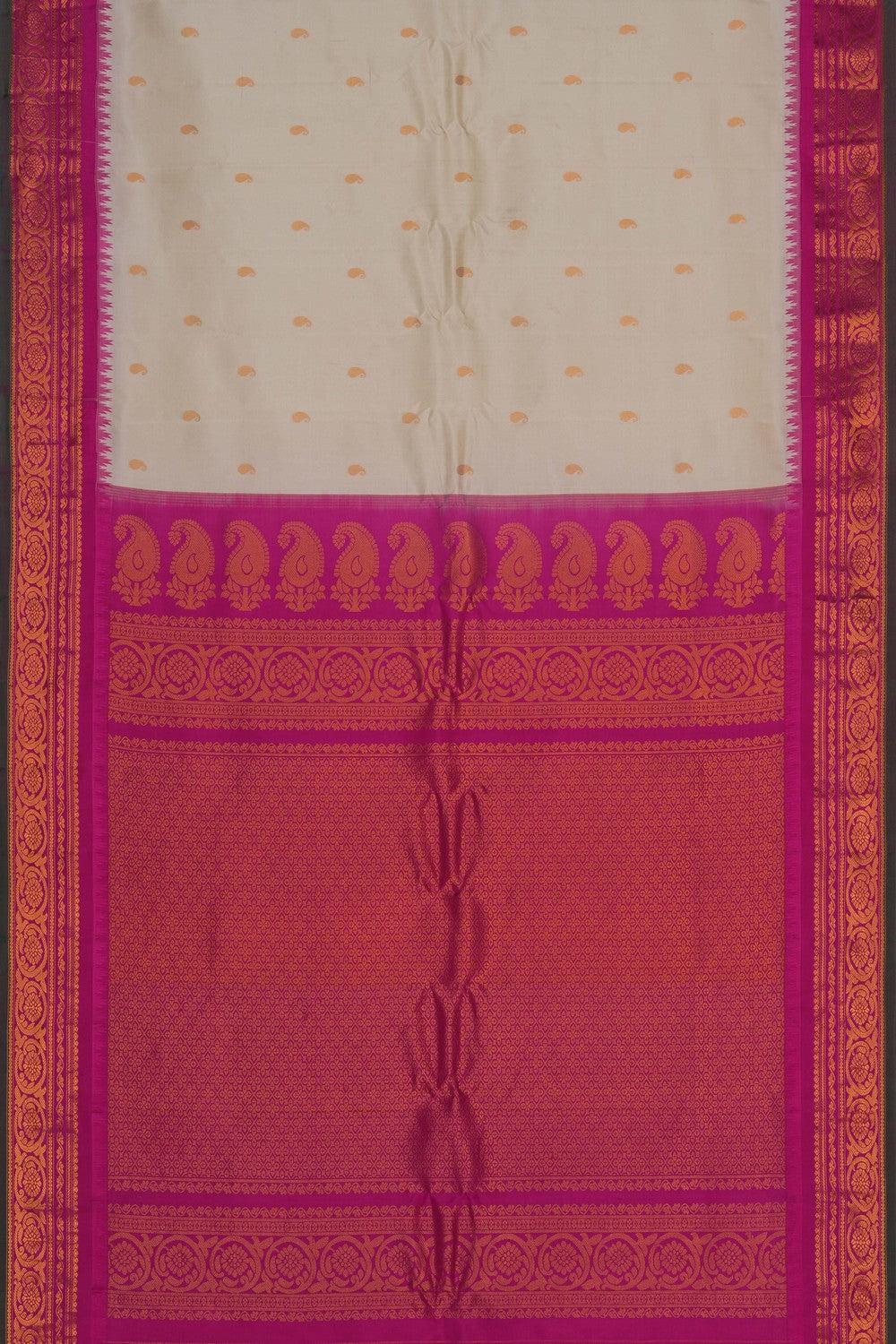 Image of Cream Gadwal Silk Saree