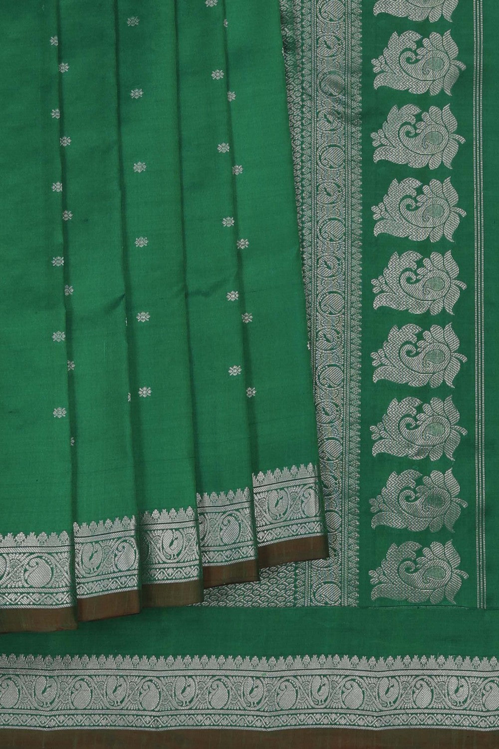 Image of Gadwal Silk Green Saree