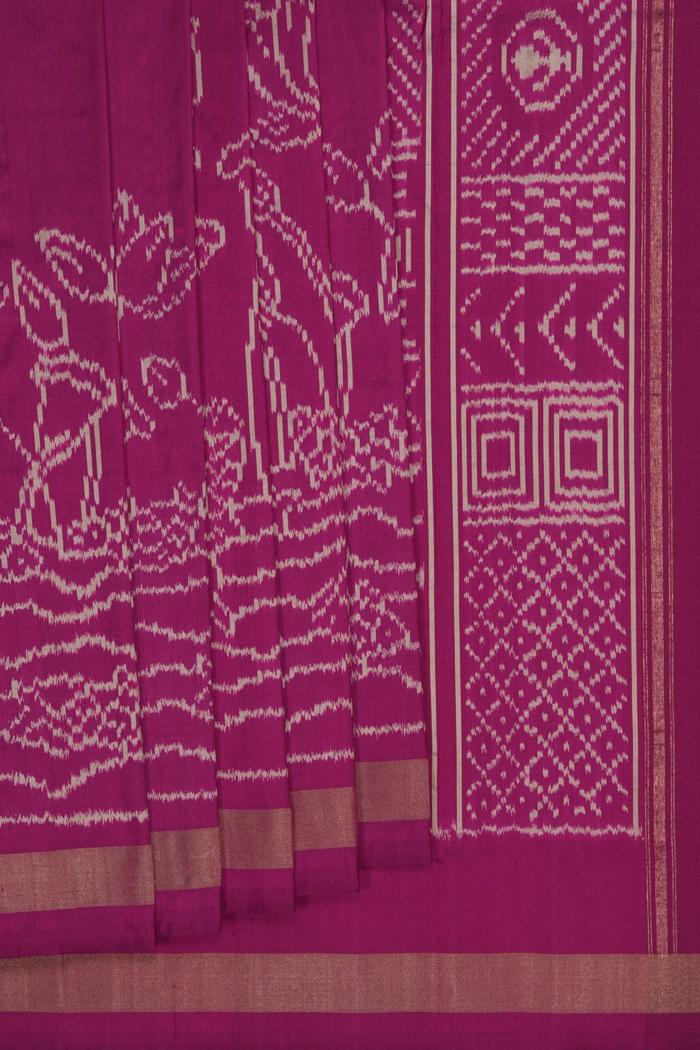 Image of Magenta Pochampally Silk Saree