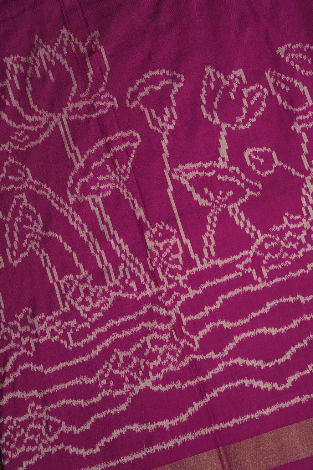 Image of Magenta Pochampally Silk Saree