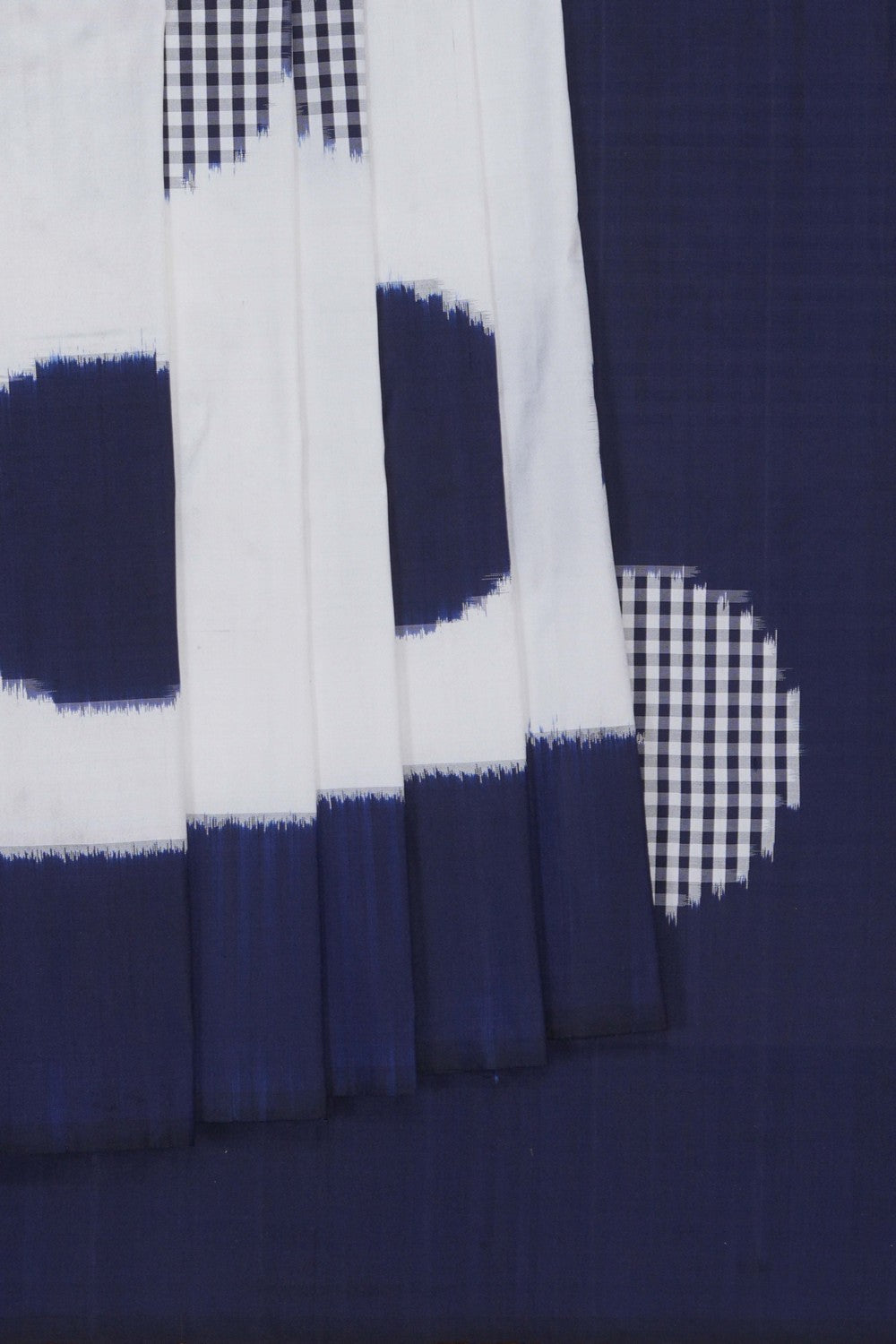 Image of White Pochampally Silk Saree