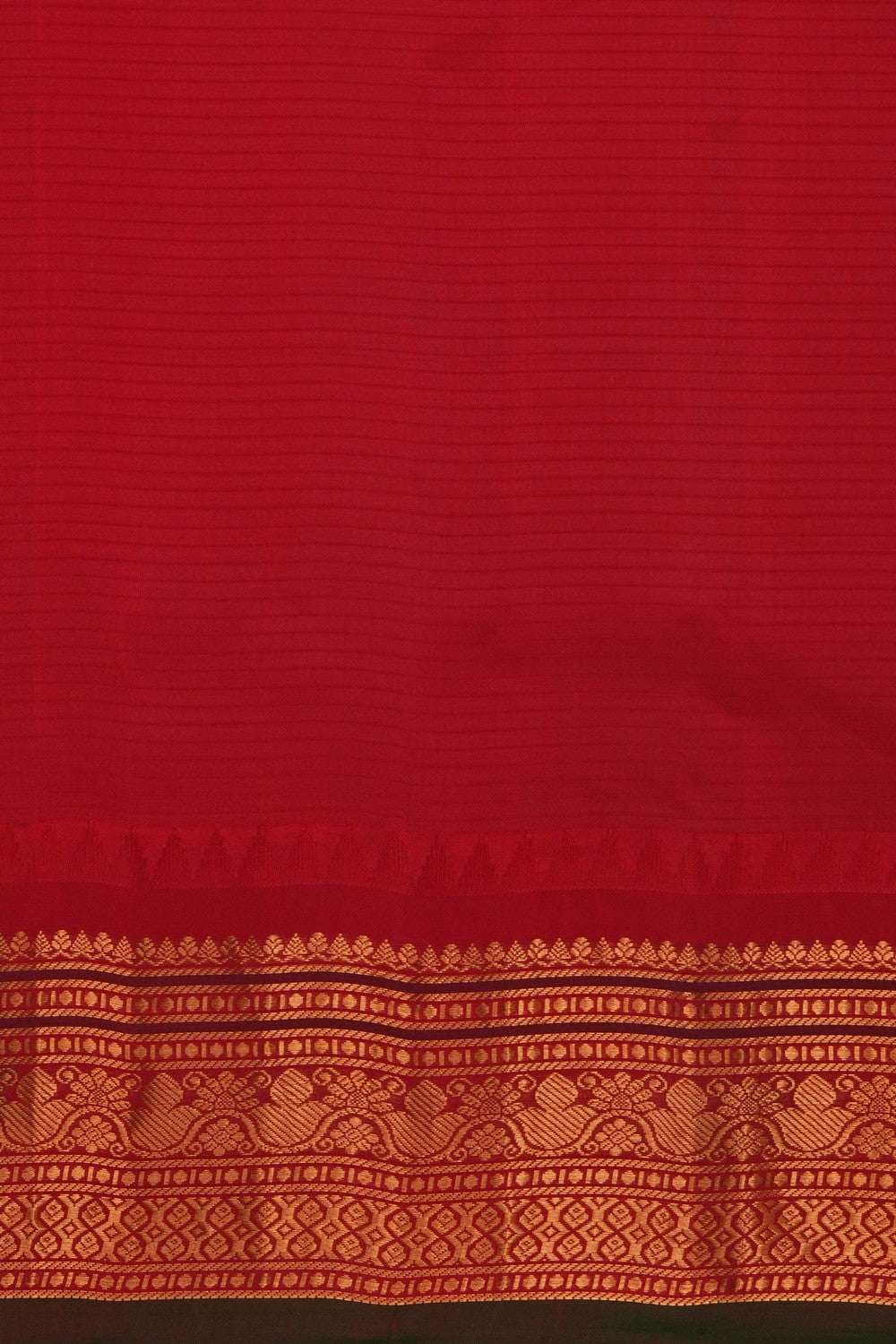 Image of White Gadwal Silk Cotton Saree