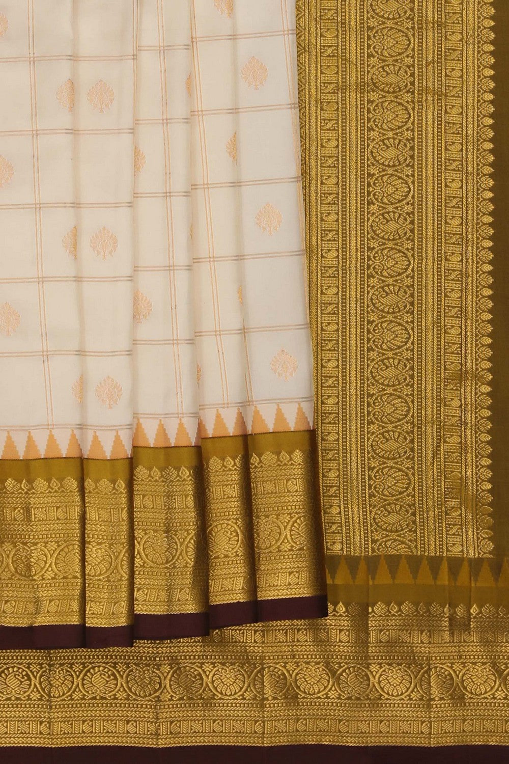 Image of White Gadwal Silk Saree