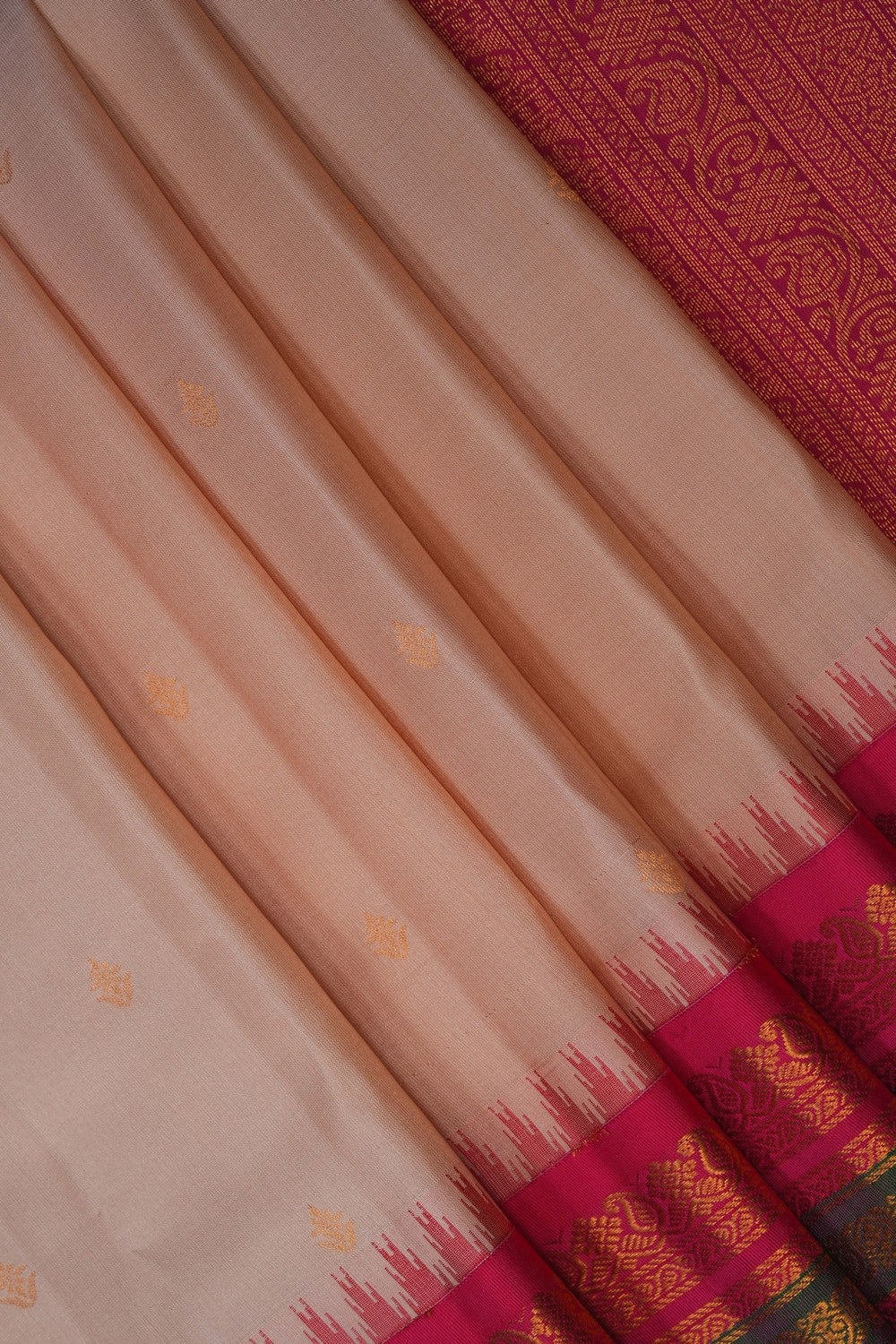 Image of Beige Gadwal Silk Saree