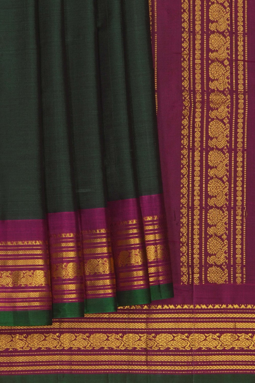 Image of Gadwal Cotton Green Saree