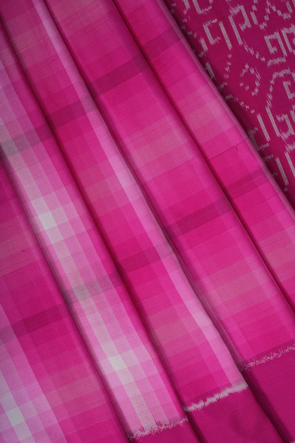 Image of Pink Pochampally Silk Saree