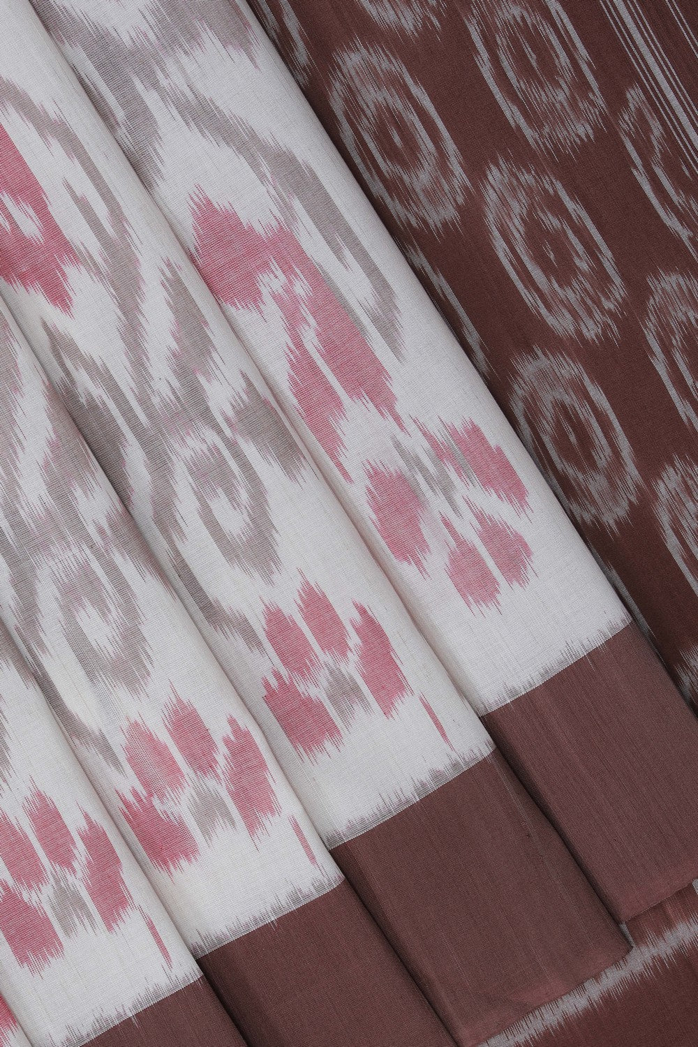 Image of Pochampally Ikat Cotton Off-White Saree