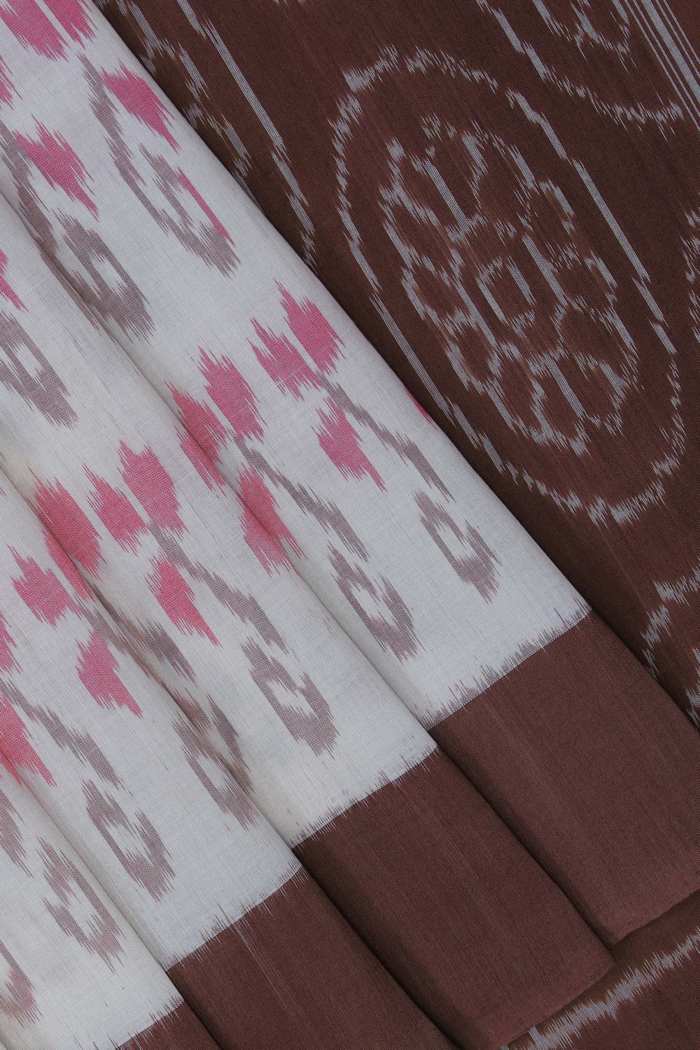 Image of Pochampally Ikat Cotton Off-White Saree