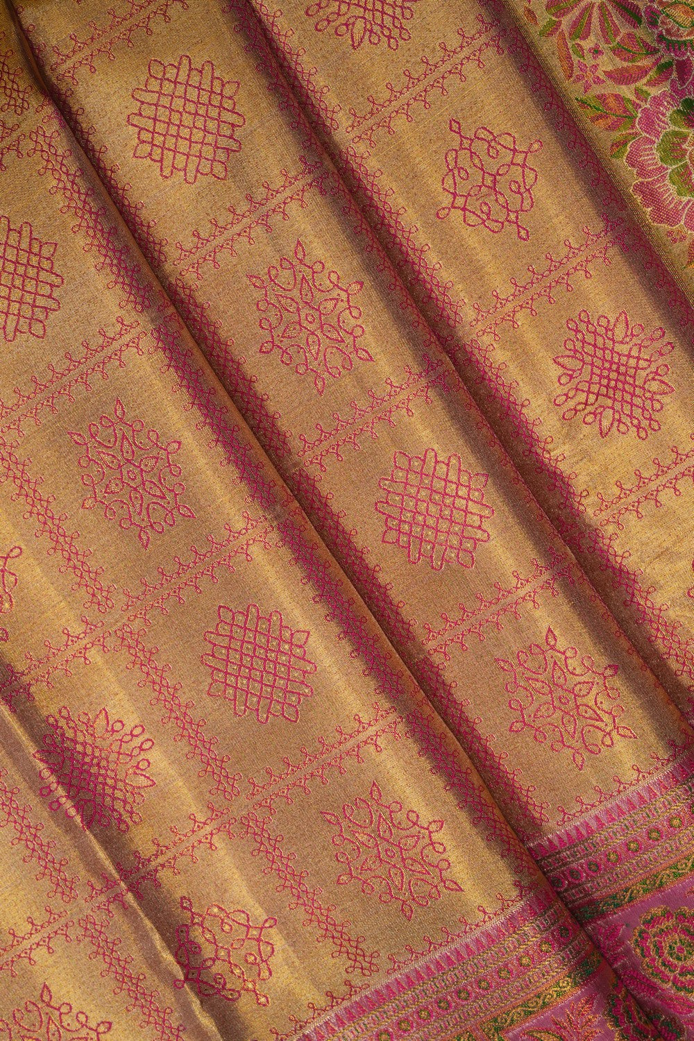 Image of Gold Tissue Brocade Kanchipattu Saree
