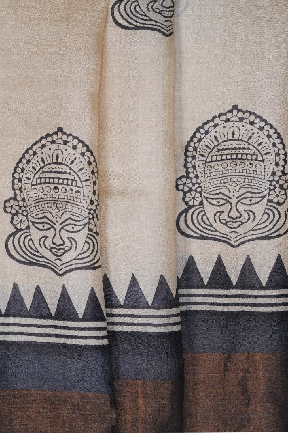 Image of A Beautiful Desi Tussar Printed Saree