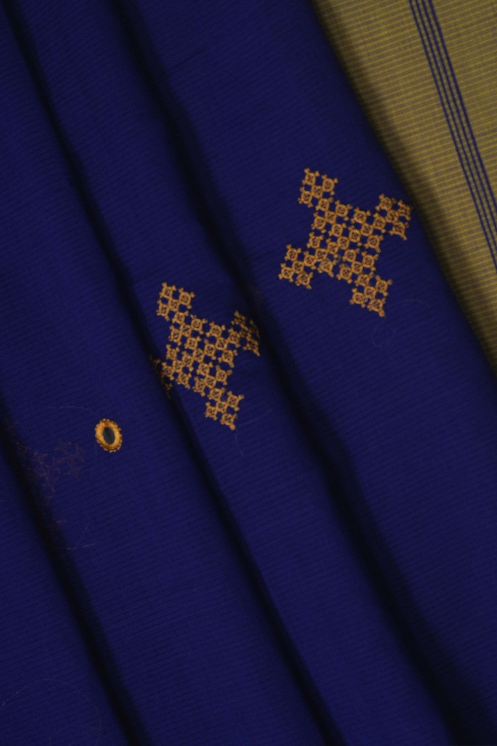 Image of Kutch Work Mangalgiri Cotton Saree