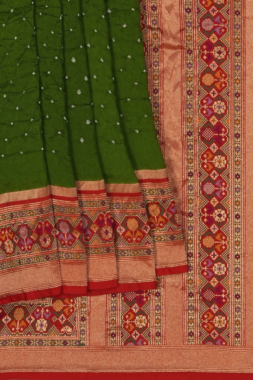 Image of A Green Bandhani Saree