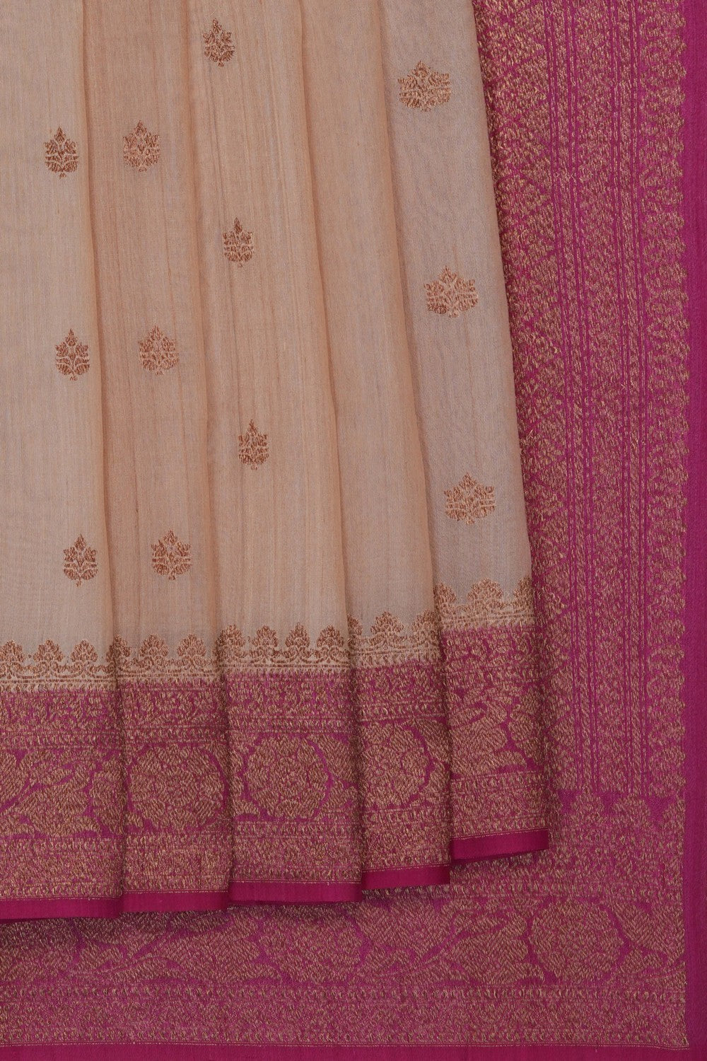 Image of Off-White Banarasi Tussar Saree