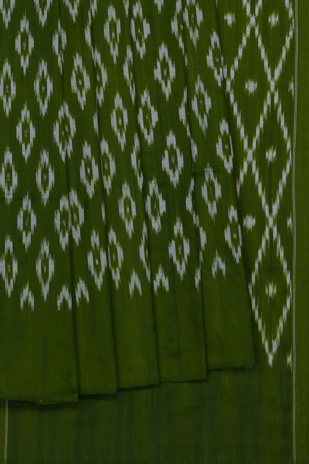 Image of Green Pochampally Ikat Silk Saree