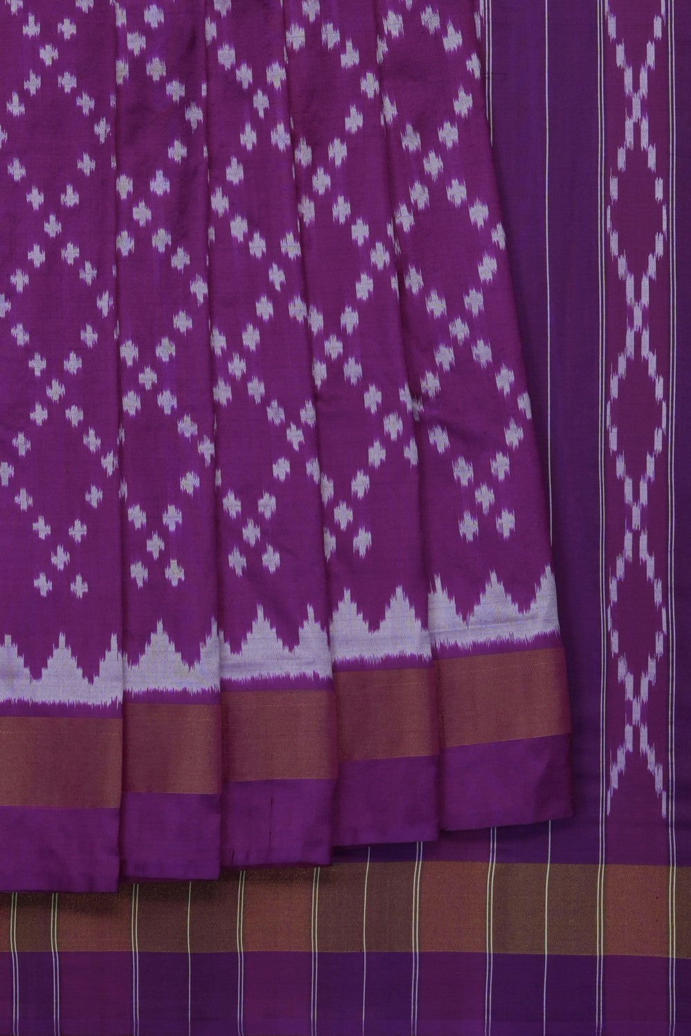 Image of Purple Pochampally Ikat Silk Saree