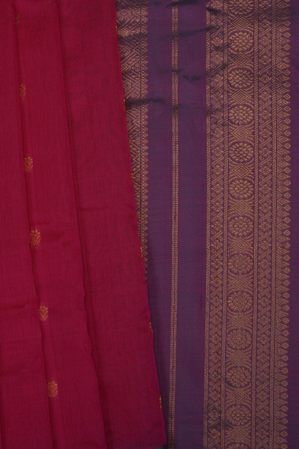 Image of Magenta Gadwal Silk Saree