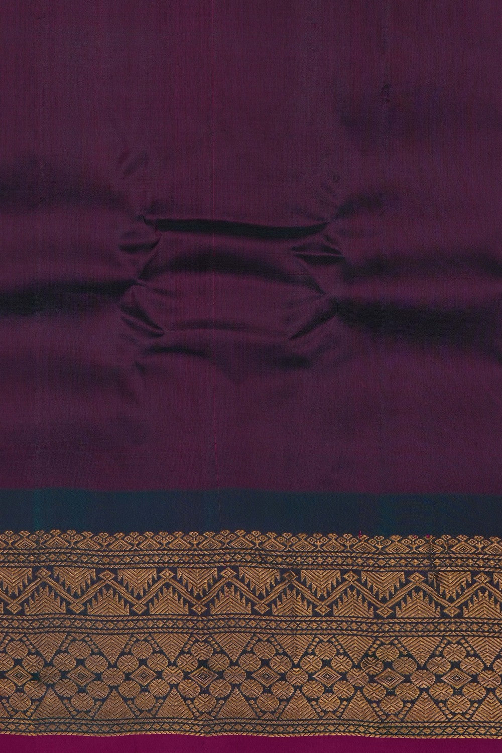 Image of Magenta Gadwal Silk Saree